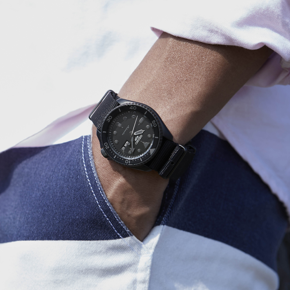 Orologio Seiko 5 Sports SRPD79K1 Seiko 5 • EAN: 4954628232304 • Orologio.it